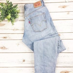 Levi 501’s Mom Jeans